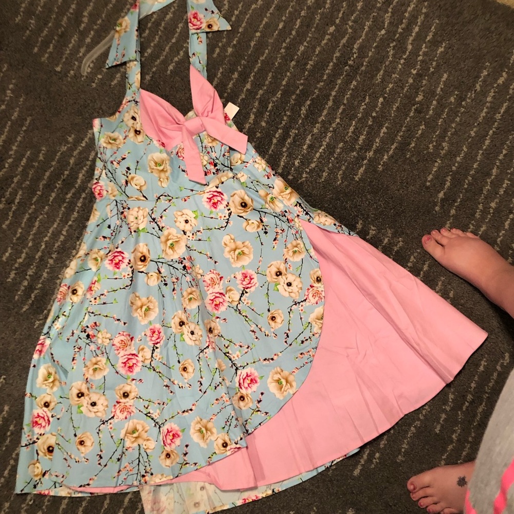 Women’s dress